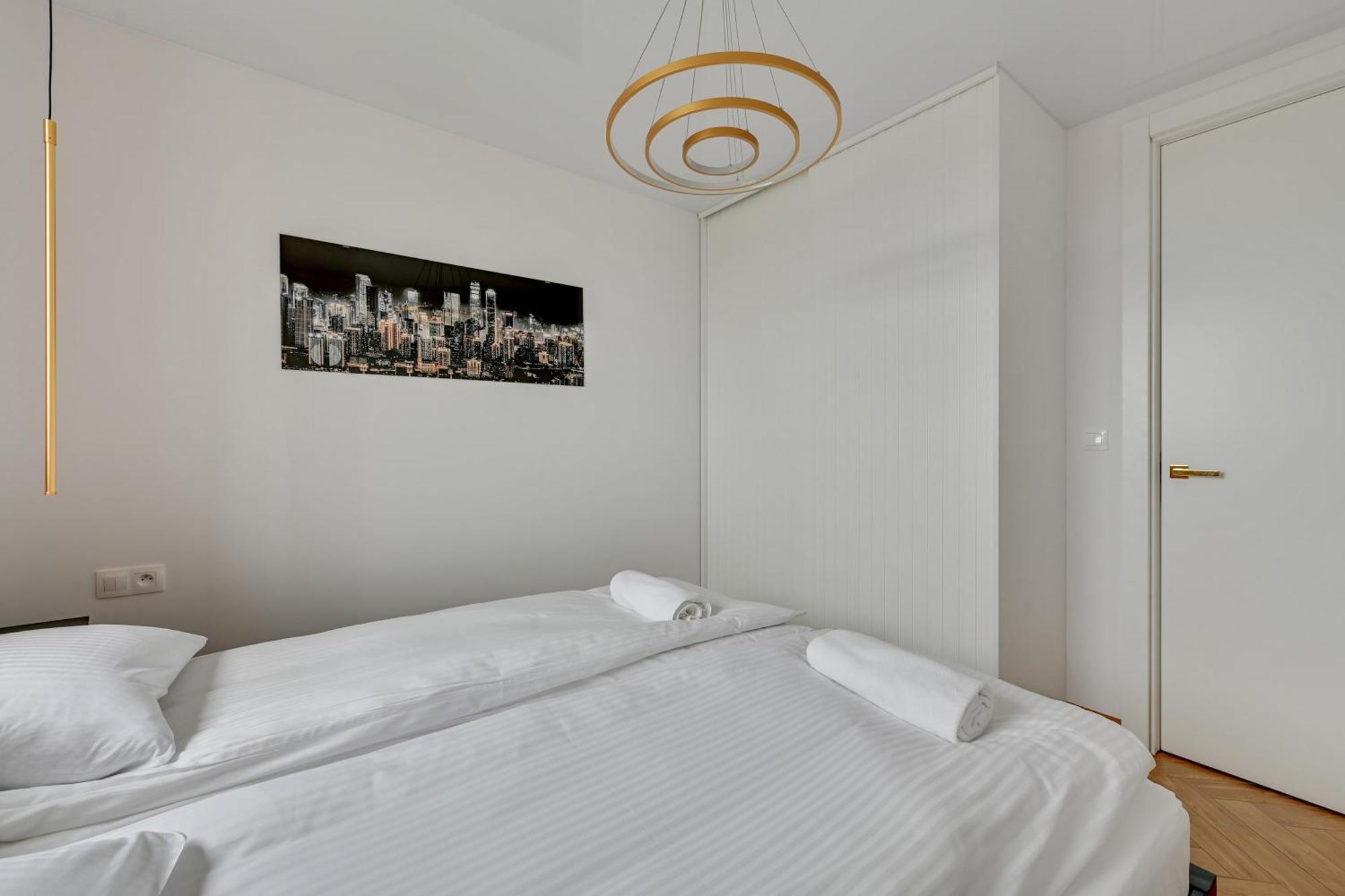 Luxury Voyager - Sea View Apartment Гданск Екстериор снимка